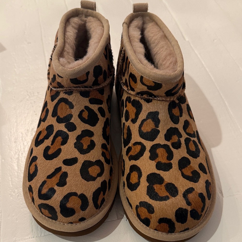 Ugg Ultra Mini Leopard Boot